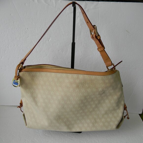 DOONEY & BOURKE CREAM SIGNATURE CANVAS LARGE SHOULDER BAG W/TAN LEATHER TRIM - Picture 1 of 10